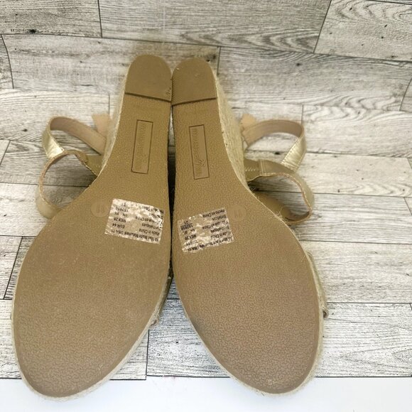 NWT Women's Montego Bay Club Size 11 Wedge‎ Open Toe Gold Sandals - Picture 8 of 9